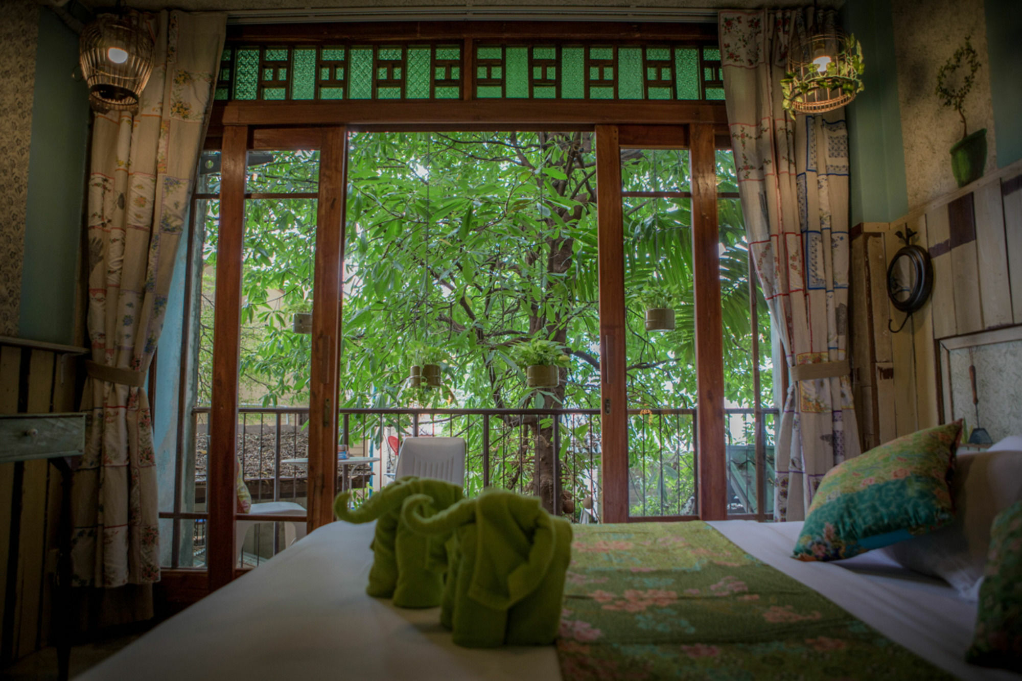 Phranakorn-Nornlen Hotel Bangkok Bagian luar foto